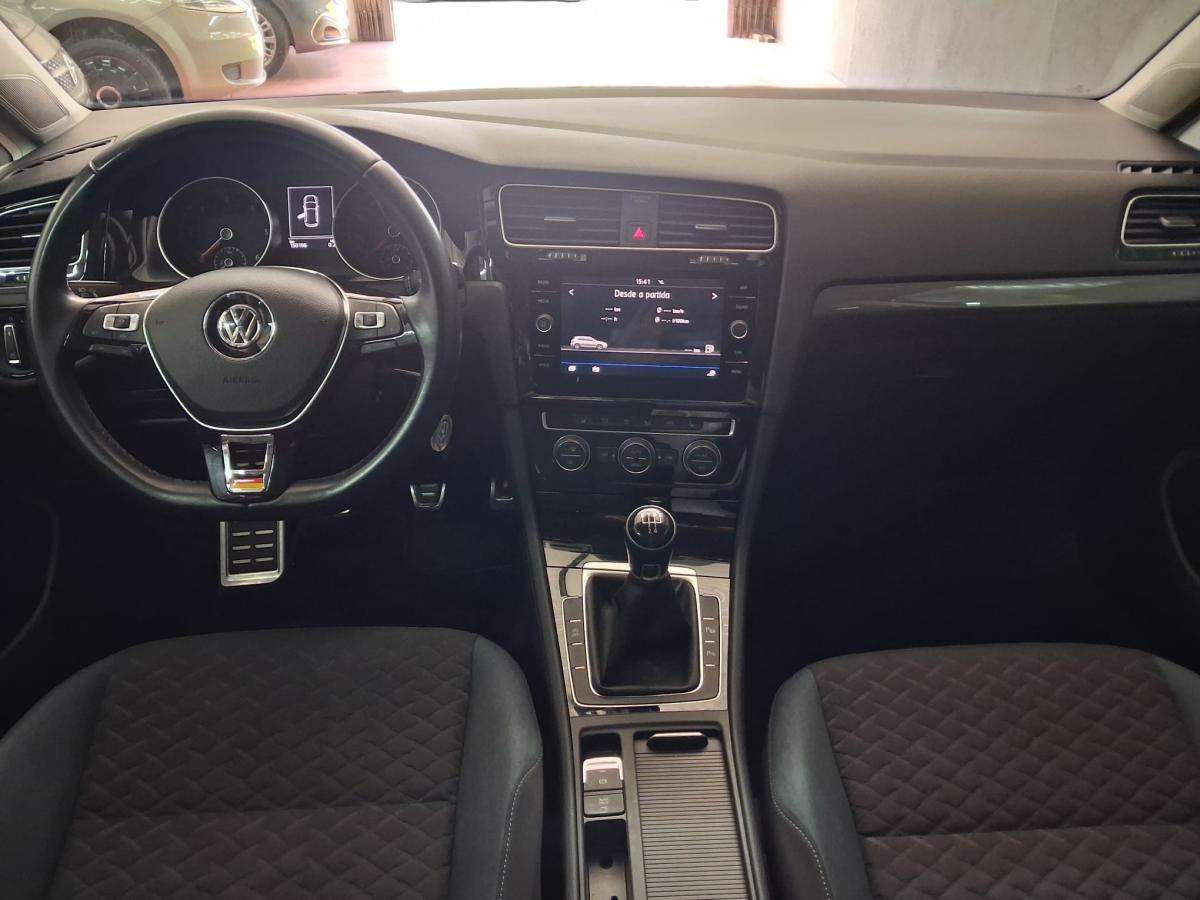 volkswagen-golf-2019-diesel-1598cc