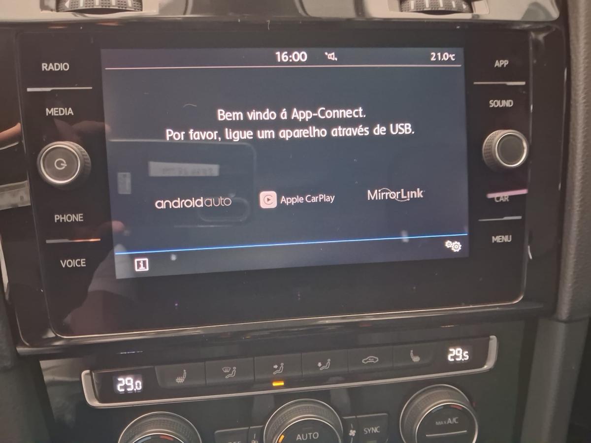 volkswagen-golf-2019-diesel-1598cc