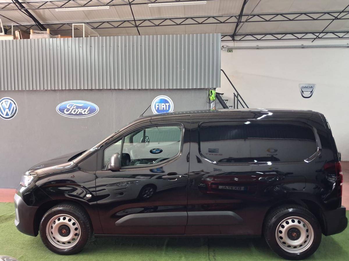 citroen-berlingo-2025-diesel-1499cc