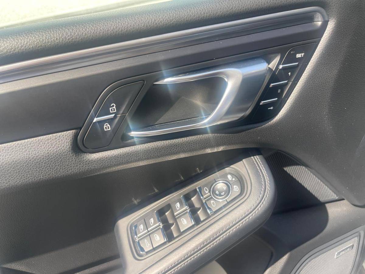 porsche-macan-2019-gasolina-1984cc