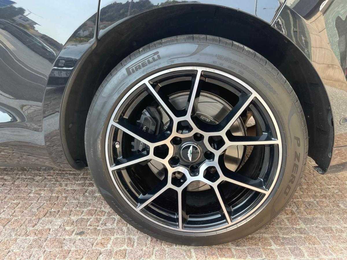 aston-martin-dbx-2020-gasolina-3982cc