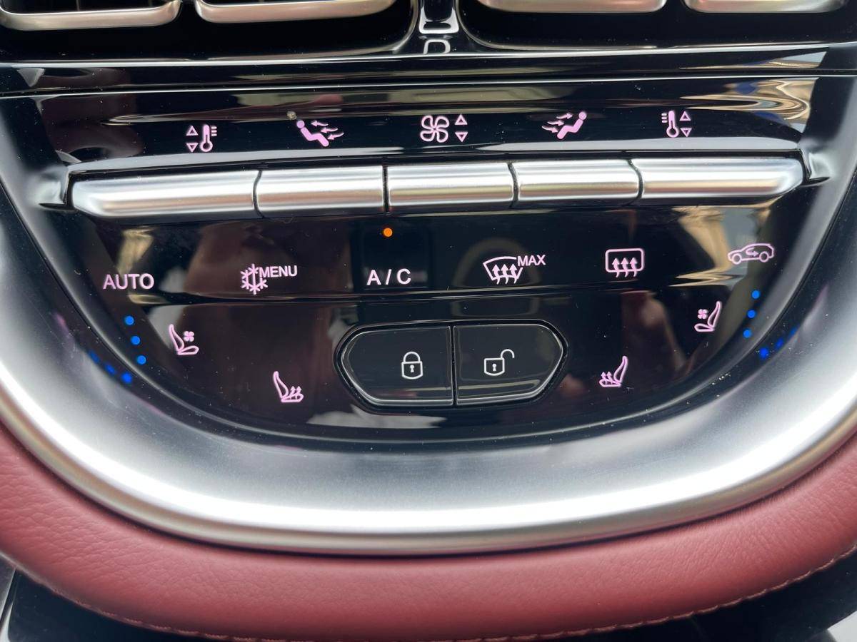 aston-martin-dbx-2020-gasolina-3982cc