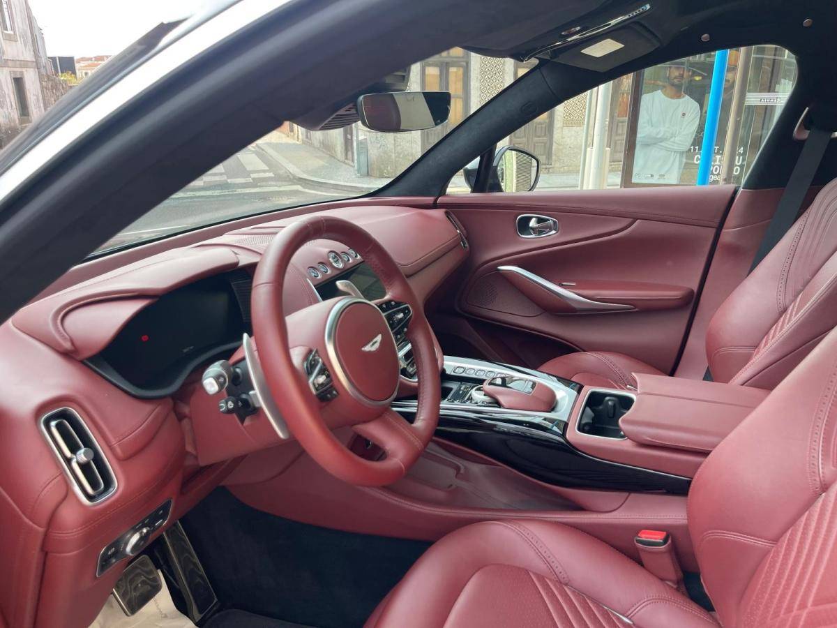 aston-martin-dbx-2020-gasolina-3982cc