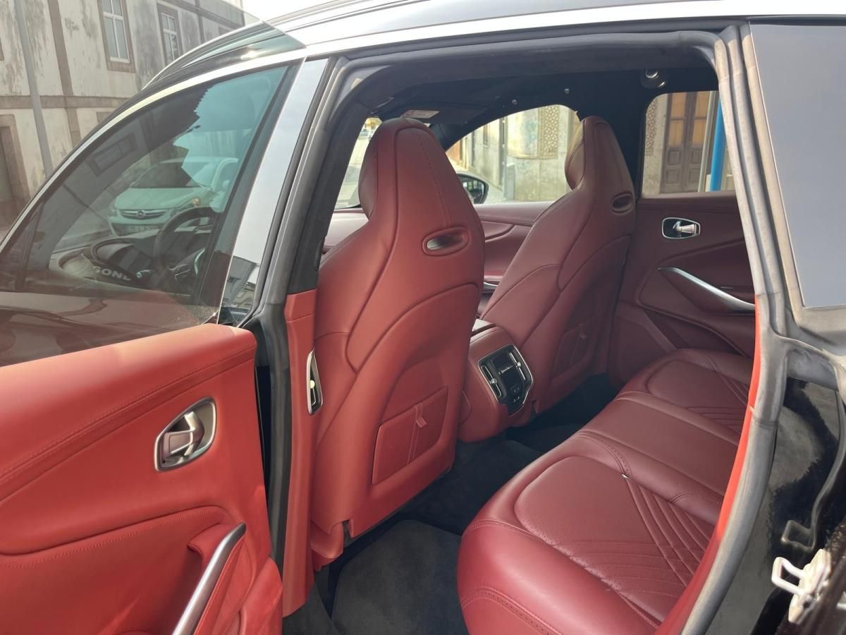 aston-martin-dbx-2020-gasolina-3982cc