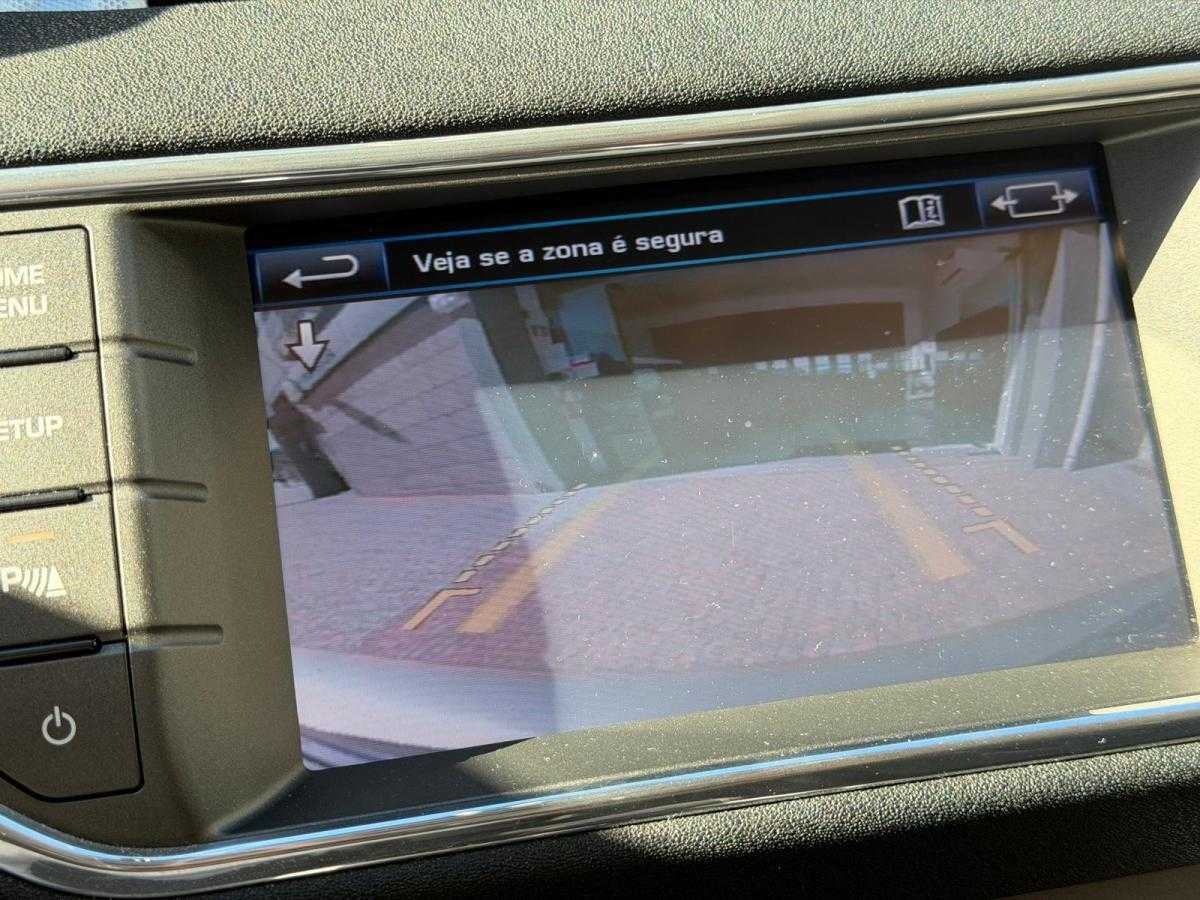 land-rover-range-rover-evoque-2012-diesel-2179cc