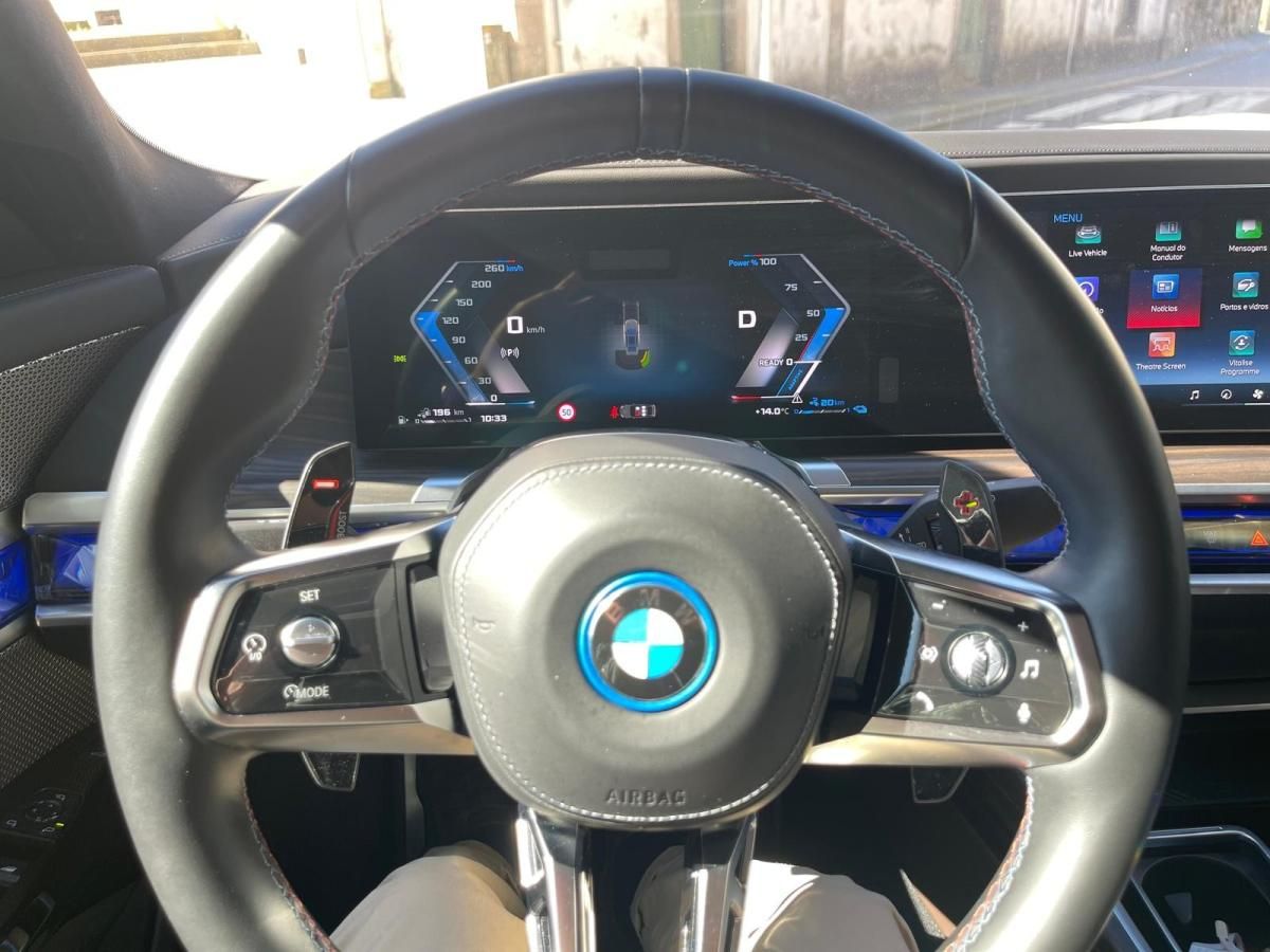 bmw-serie-7-2023-hibrido-a-gasolina-2998cc