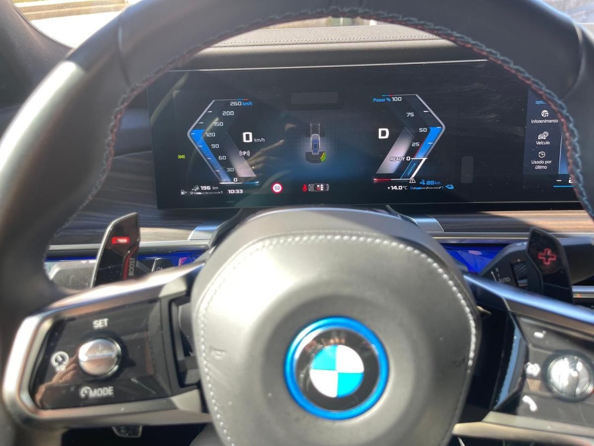 bmw-serie-7-2023-hibrido-a-gasolina-2998cc