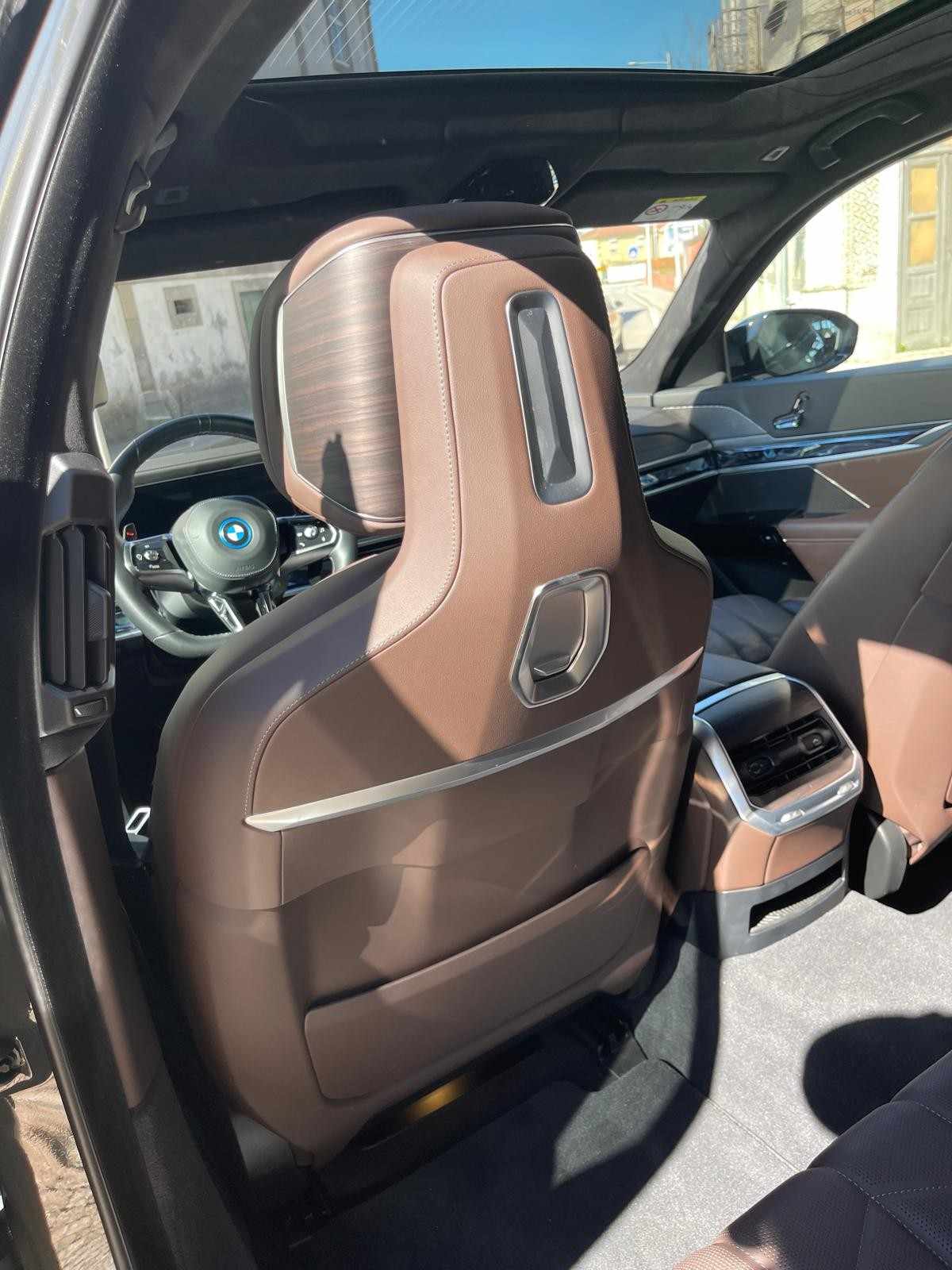 bmw-serie-7-2023-hibrido-a-gasolina-2998cc