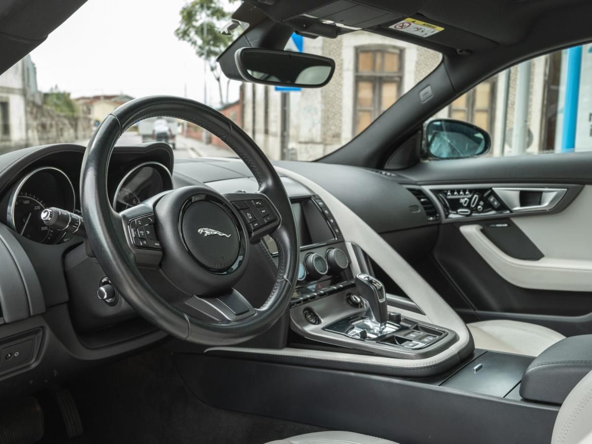 jaguar-f-type-2015-gasolina-2995cc