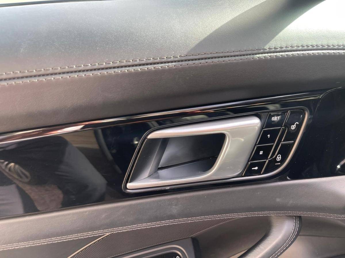 porsche-panamera-2018-hibrido-a-gasolina-2894cc