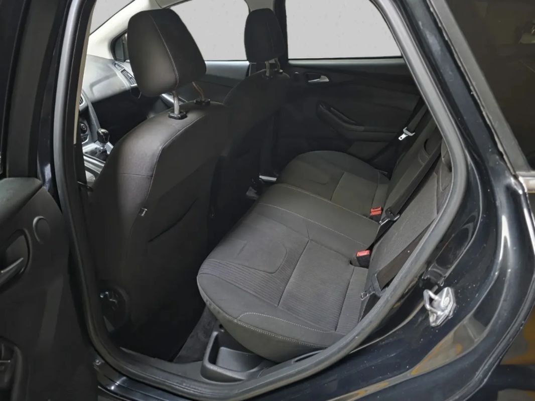 ford-focus-sw-2012-diesel-1560cc