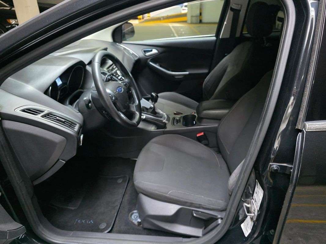ford-focus-sw-2012-diesel-1560cc