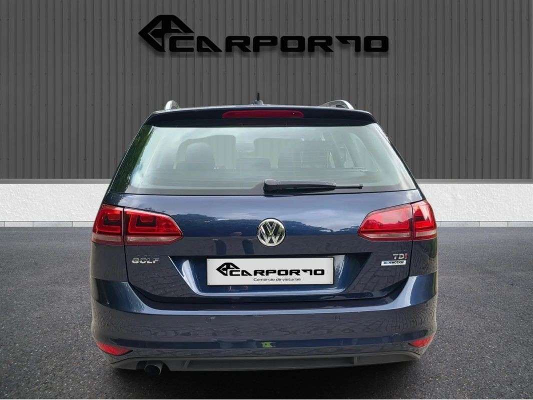 volkswagen-golf-variant-2014-diesel-1598cc
