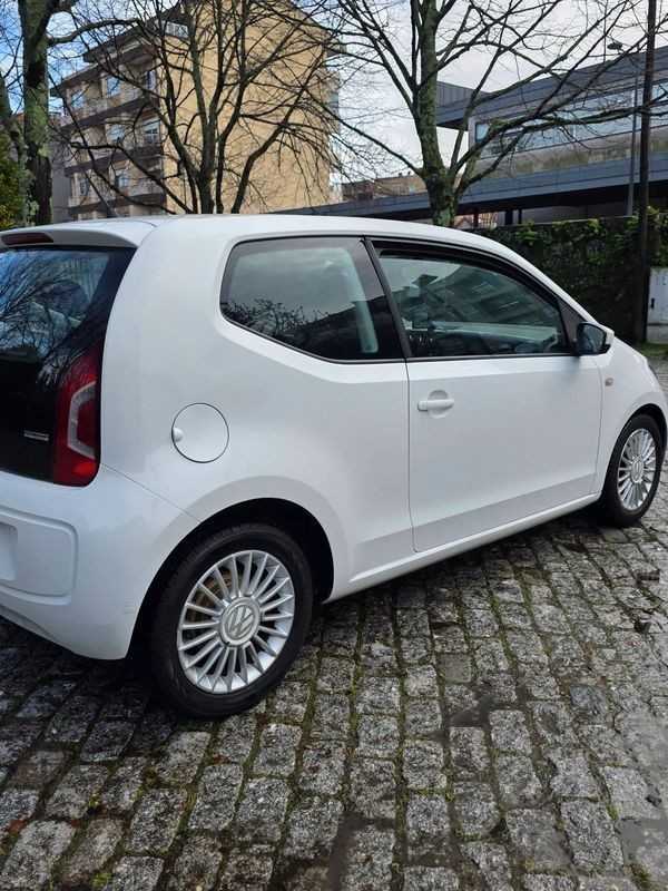 volkswagen-up-2012-gasolina-999cc