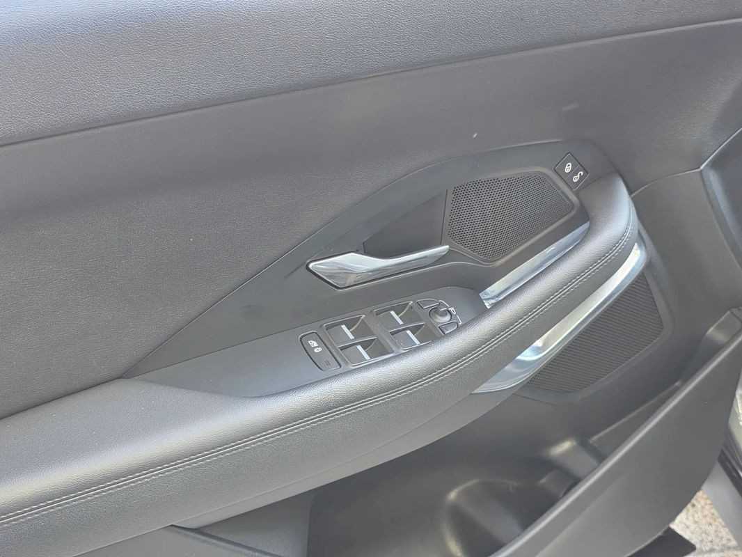 jaguar-e-pace-2019-diesel-1999cc