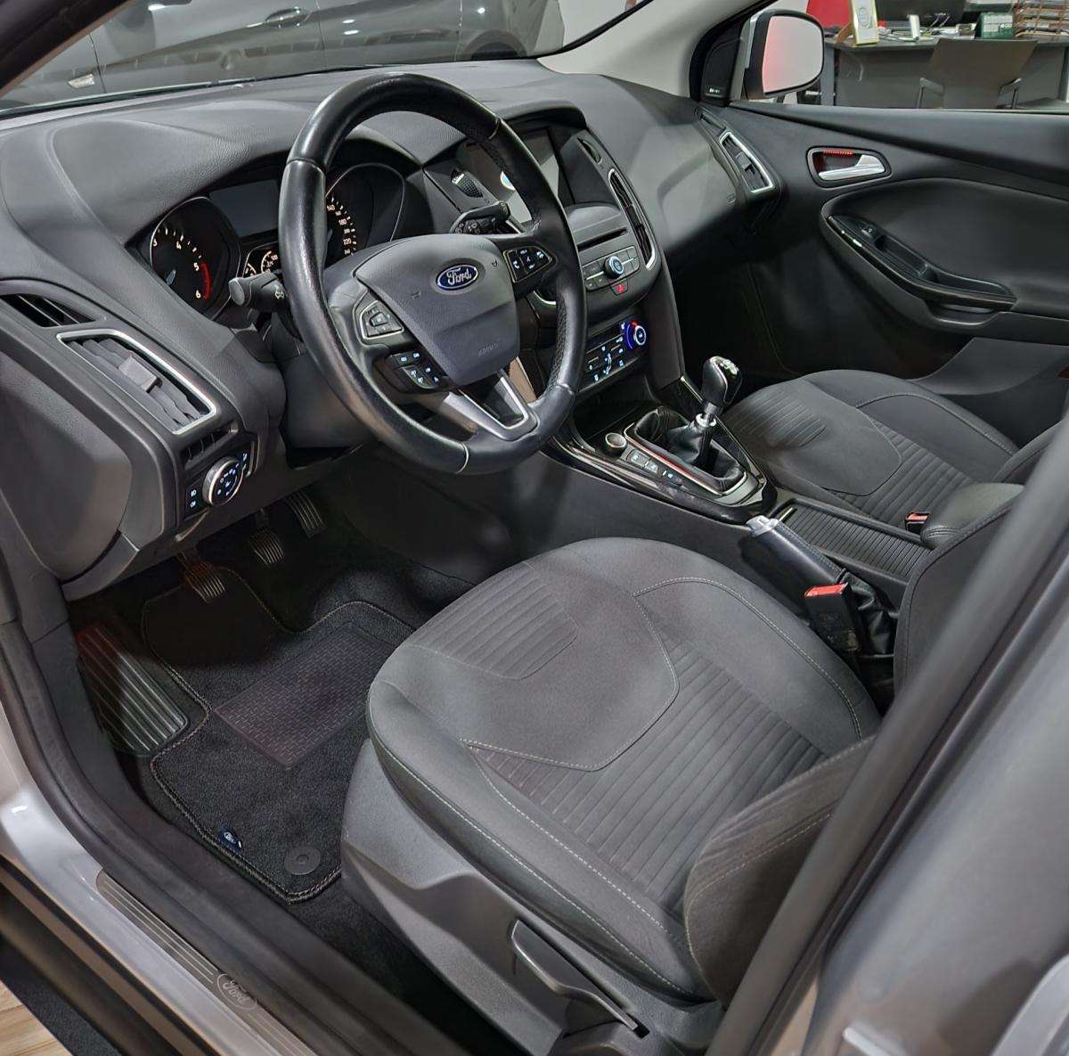 ford-focus-sw-2017-diesel-1499cc