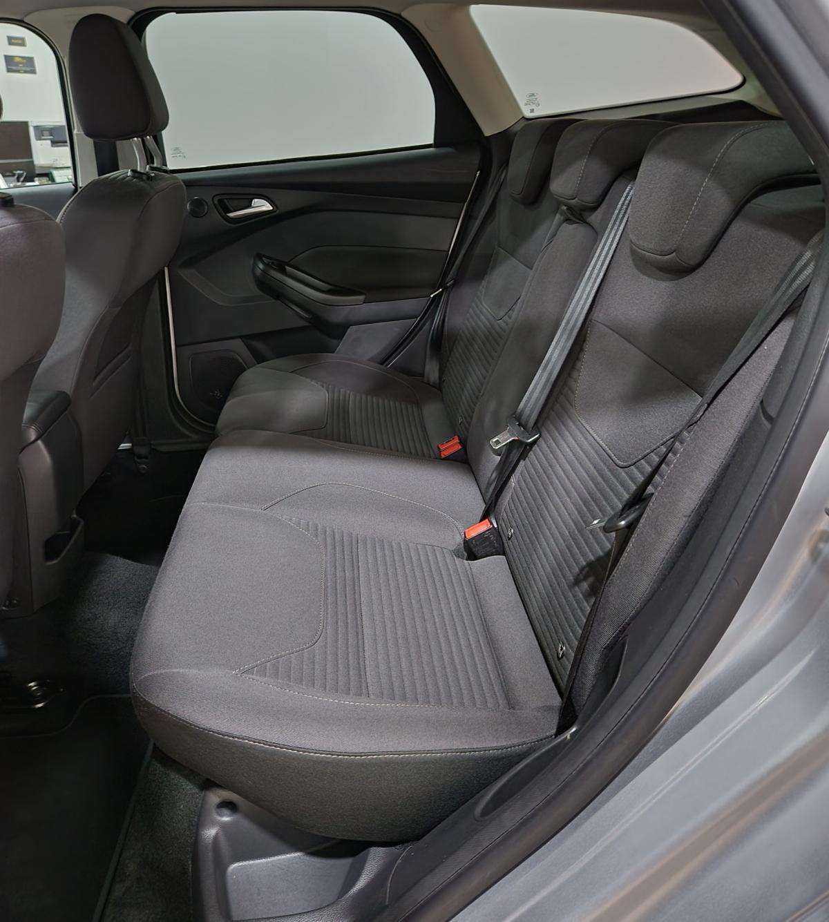 ford-focus-sw-2017-diesel-1499cc