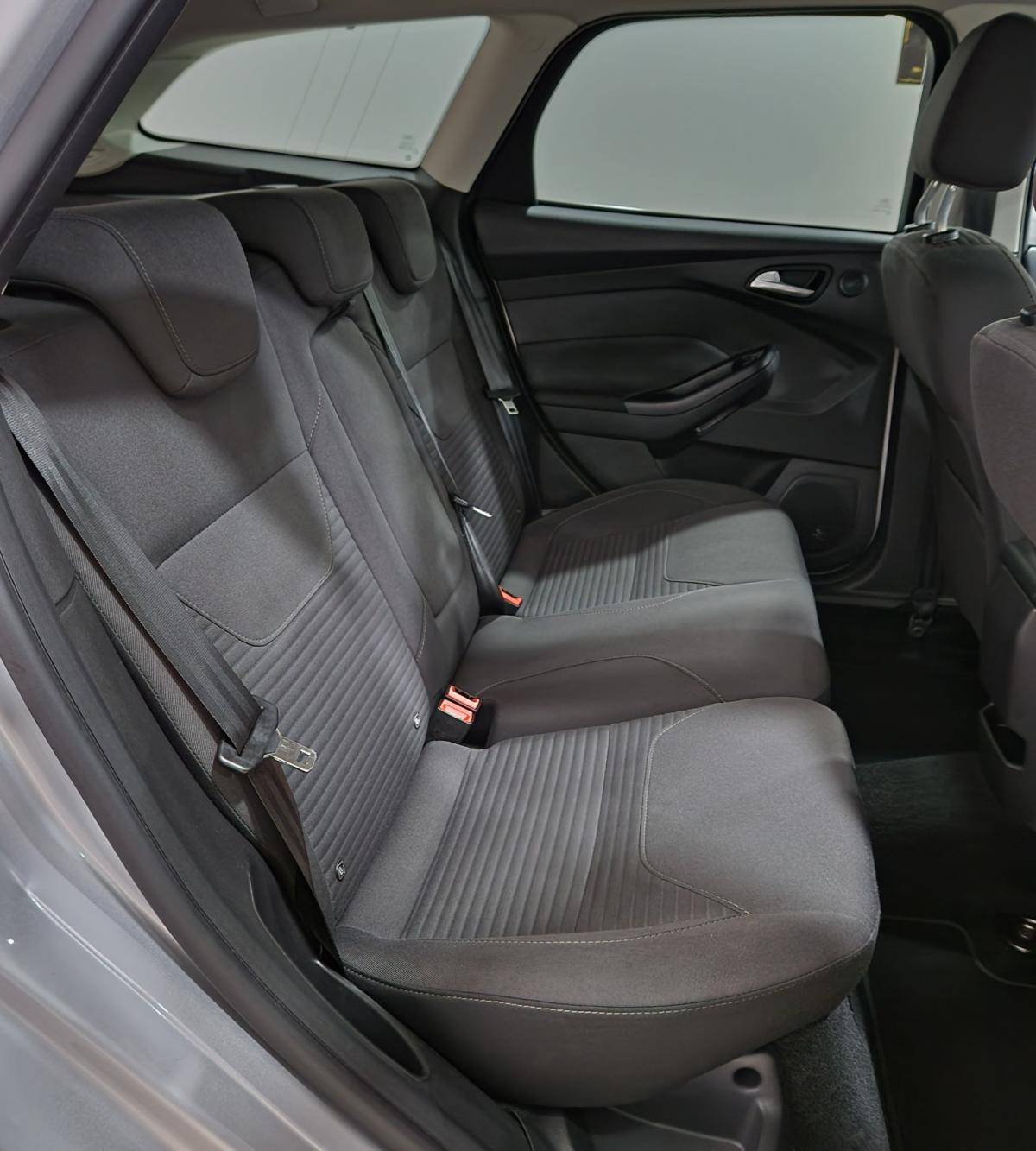 ford-focus-sw-2017-diesel-1499cc