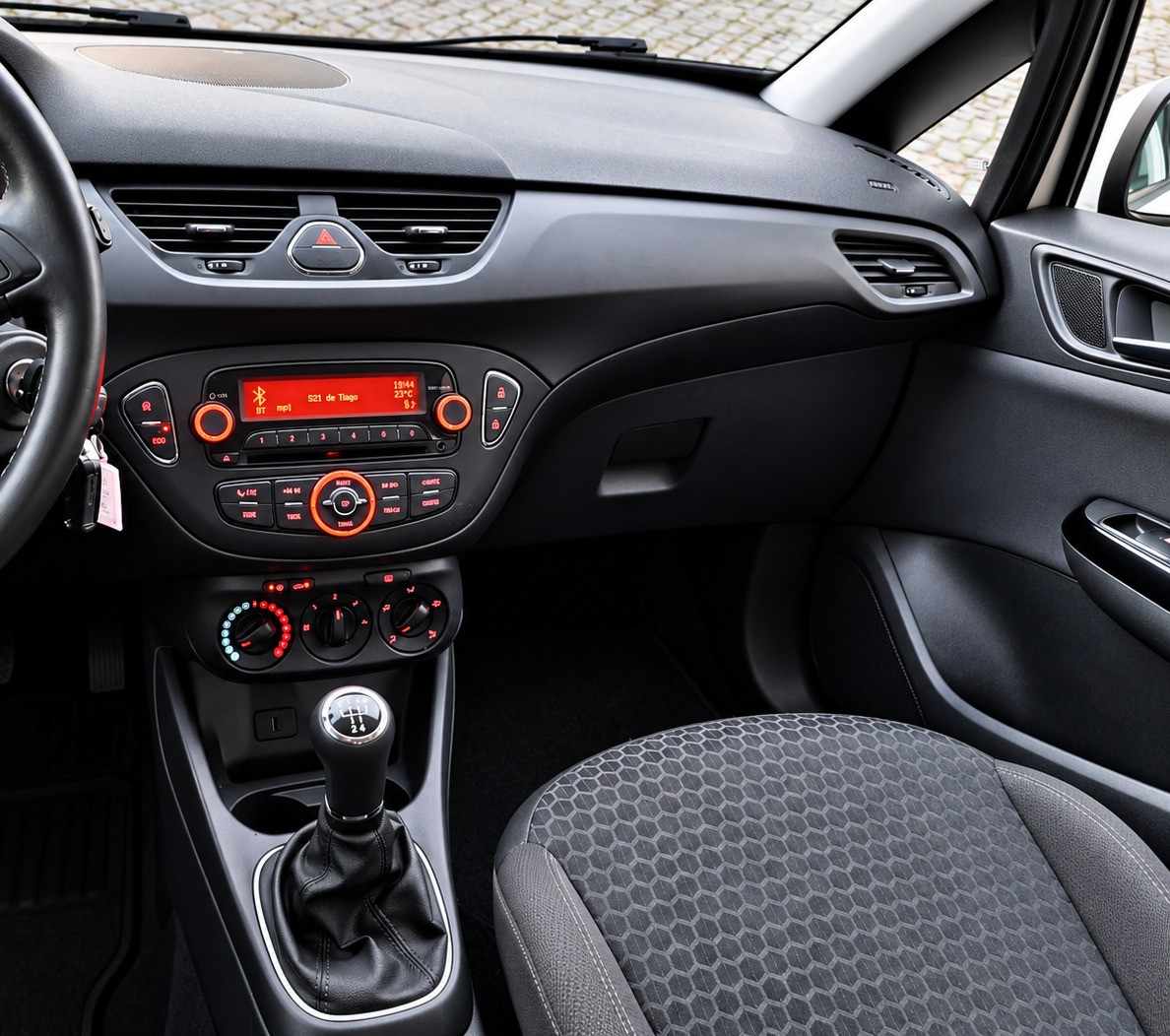 opel-corsa-2017-diesel-1248cc