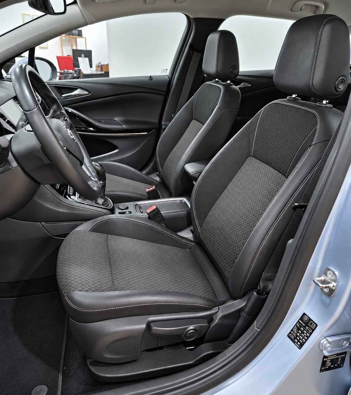 opel-astra-sport-tourer-2016-diesel-1598cc