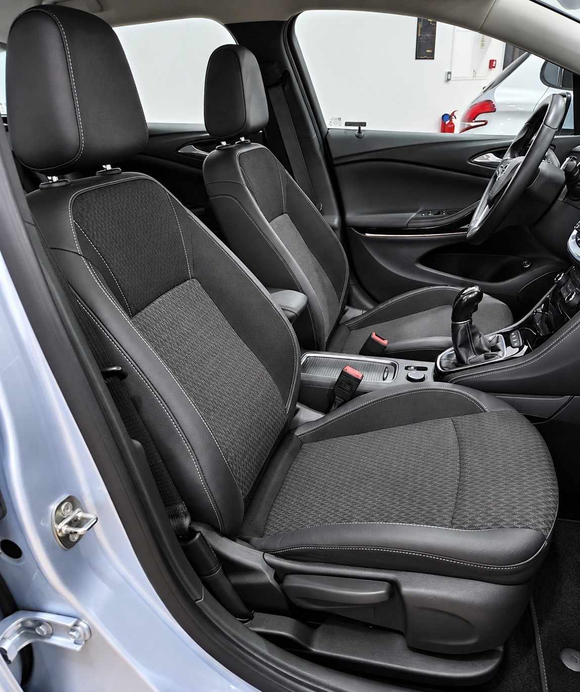 opel-astra-sport-tourer-2016-diesel-1598cc