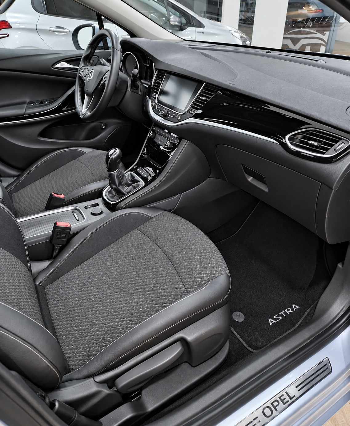 opel-astra-sport-tourer-2016-diesel-1598cc
