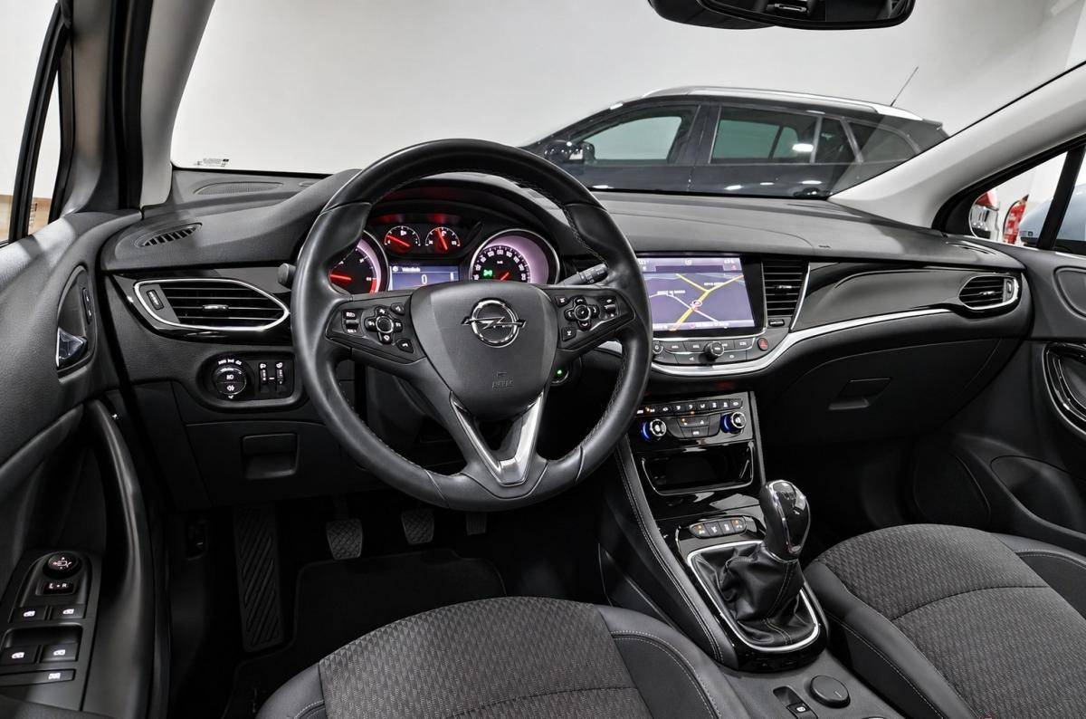 opel-astra-sport-tourer-2016-diesel-1598cc