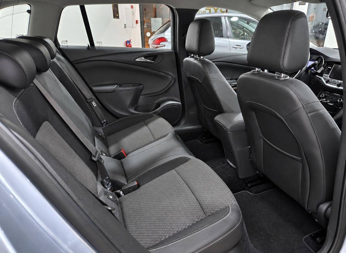 opel-astra-sport-tourer-2016-diesel-1598cc