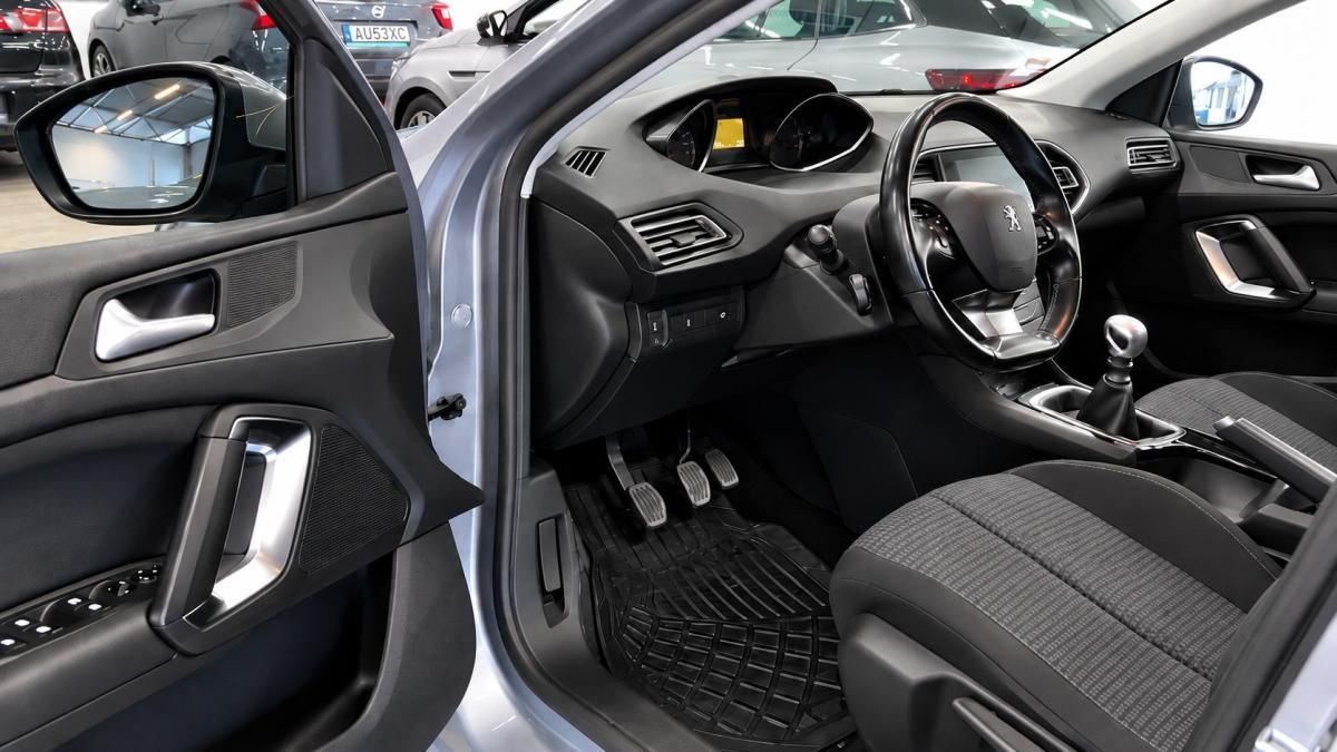 peugeot-308-sw-2019-diesel-1499cc