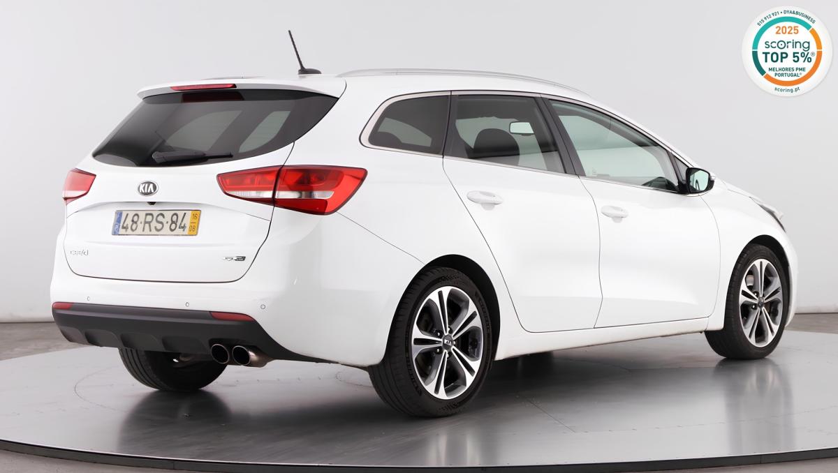 kia-ceed-sw-2016-diesel-1582cc