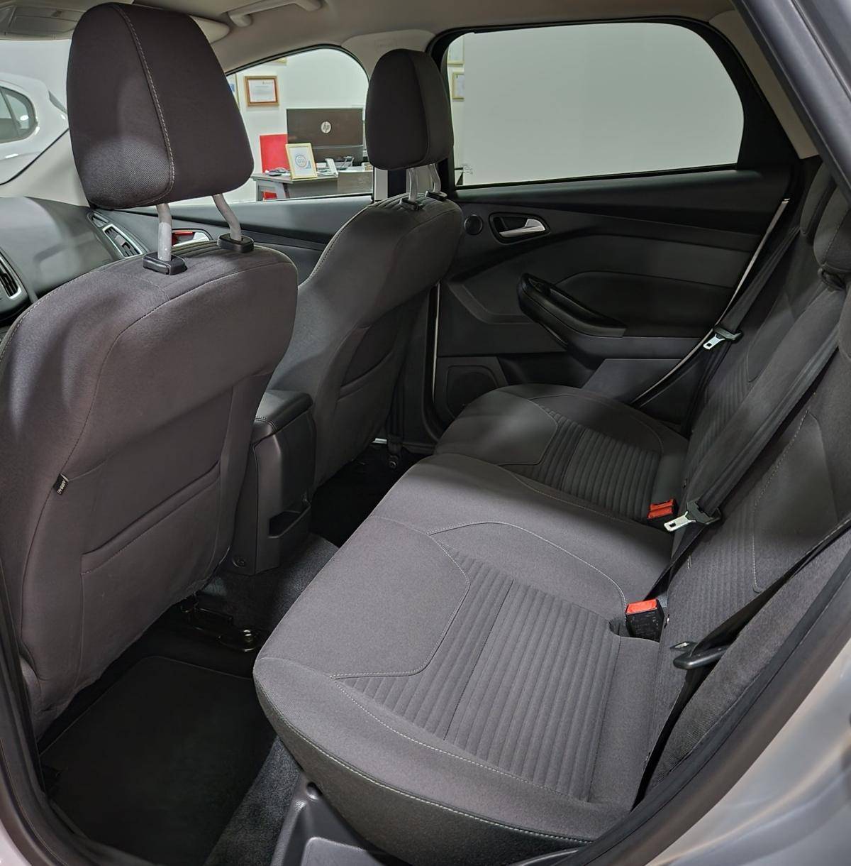 ford-focus-sw-2017-diesel-1499cc