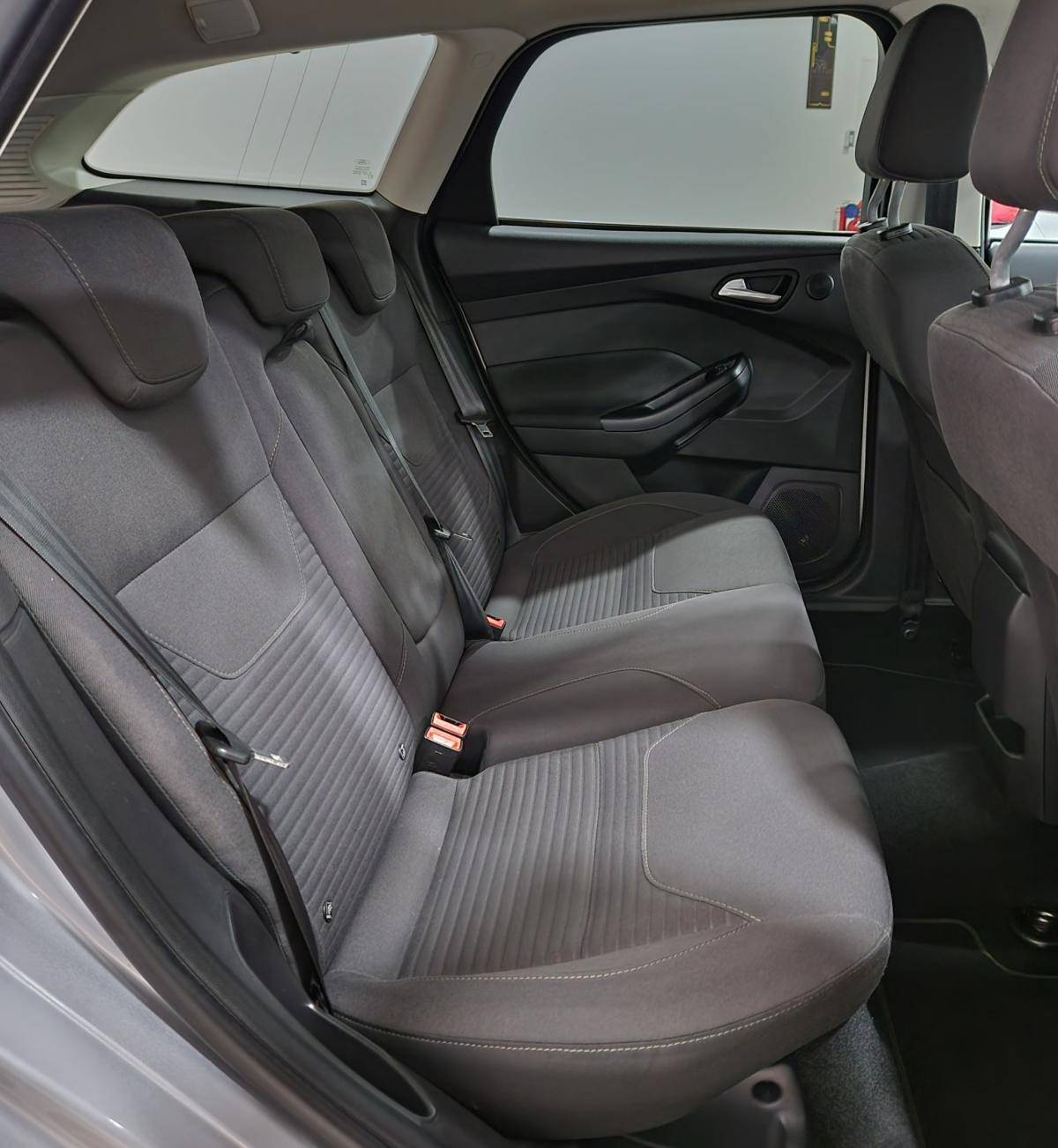 ford-focus-sw-2017-diesel-1499cc