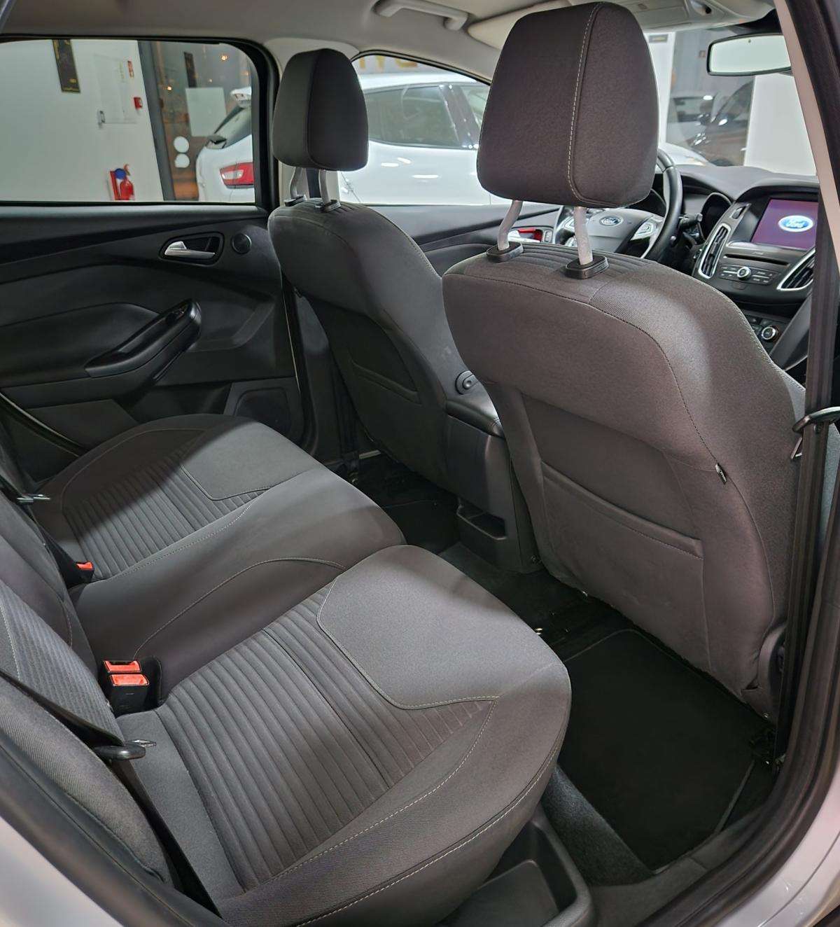 ford-focus-sw-2017-diesel-1499cc