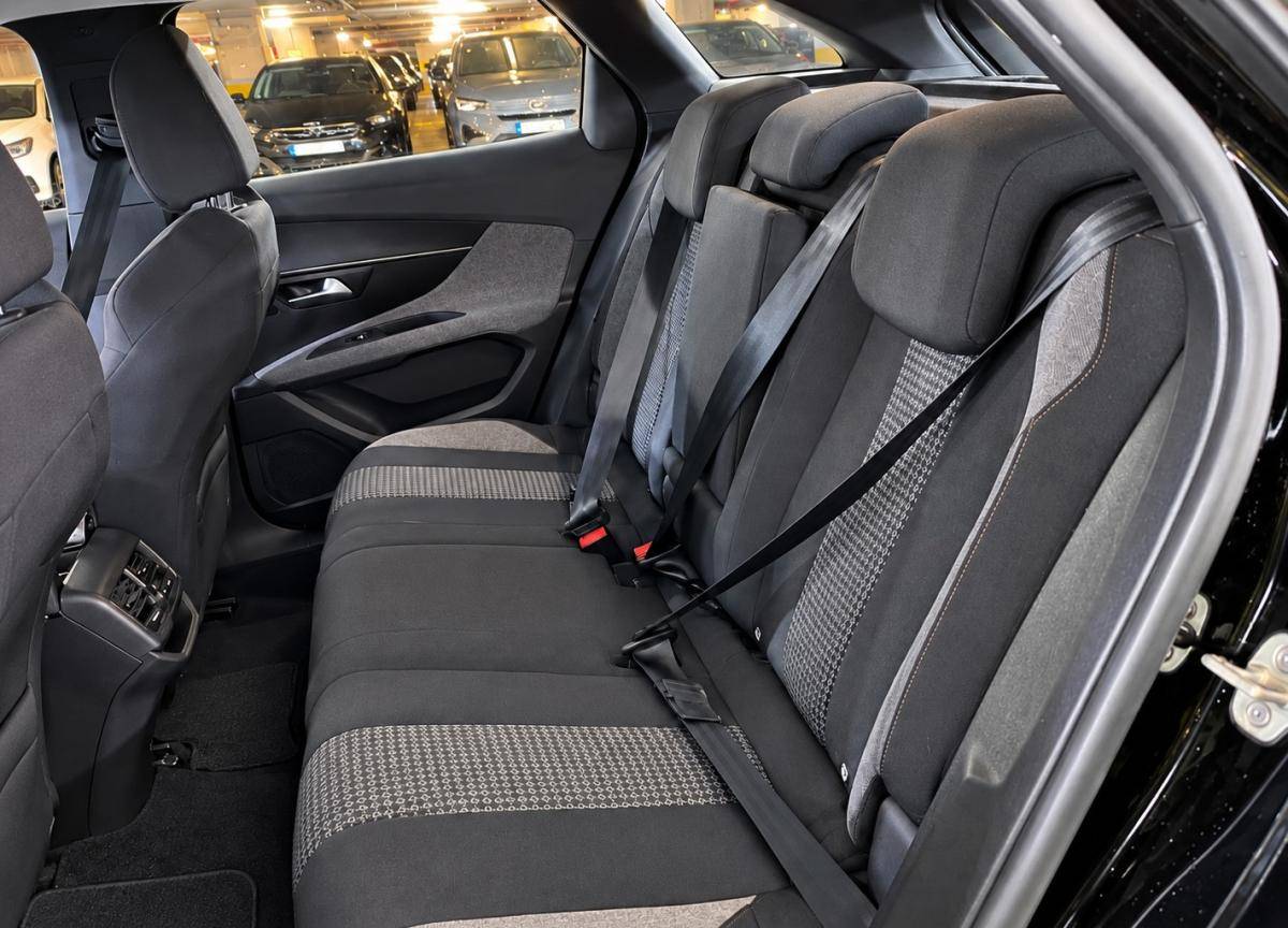 peugeot-3008-2021-diesel-1499cc