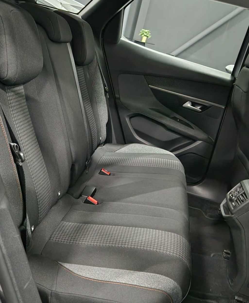 peugeot-3008-2022-diesel-1499cc