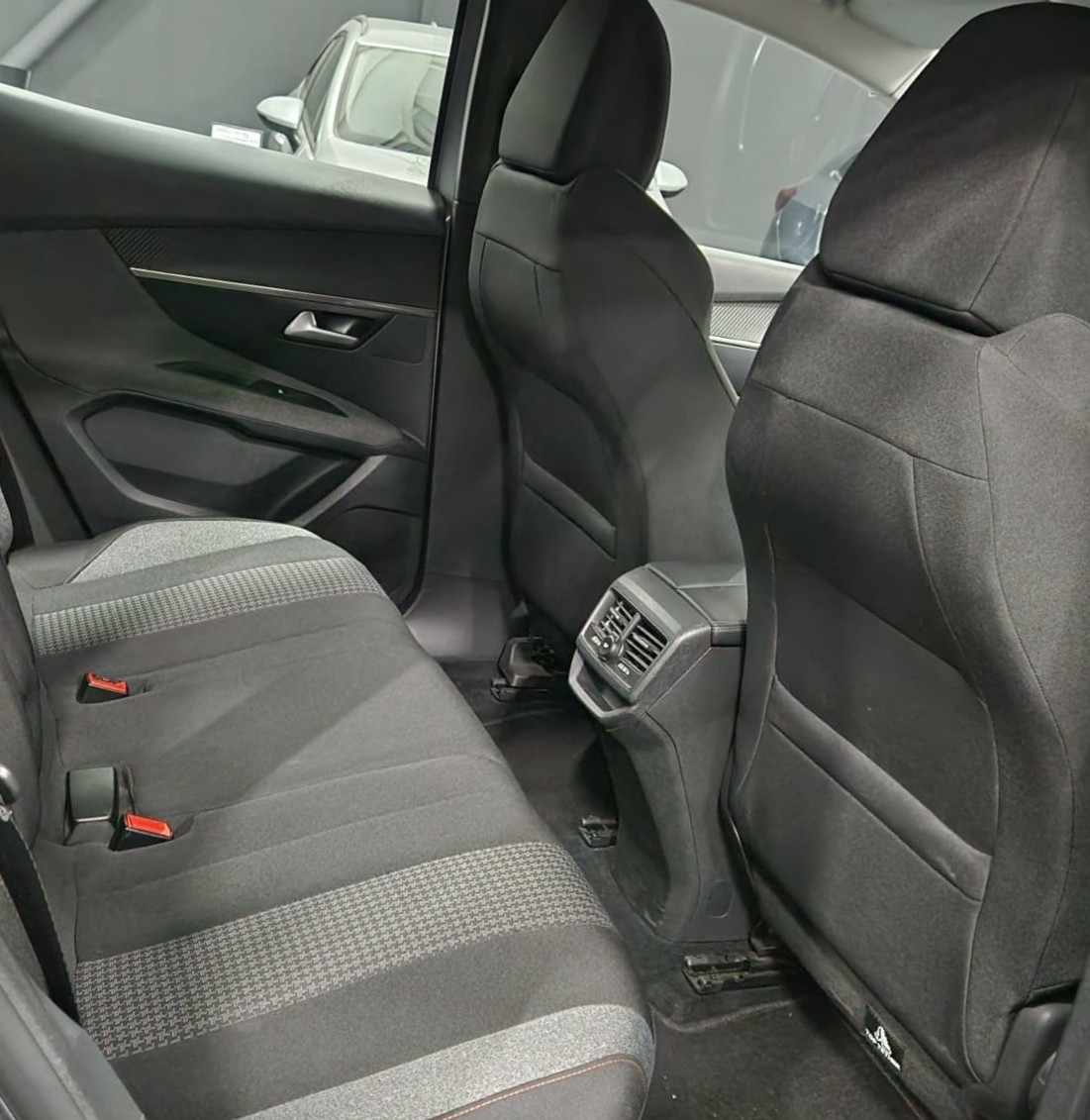 peugeot-3008-2022-diesel-1499cc
