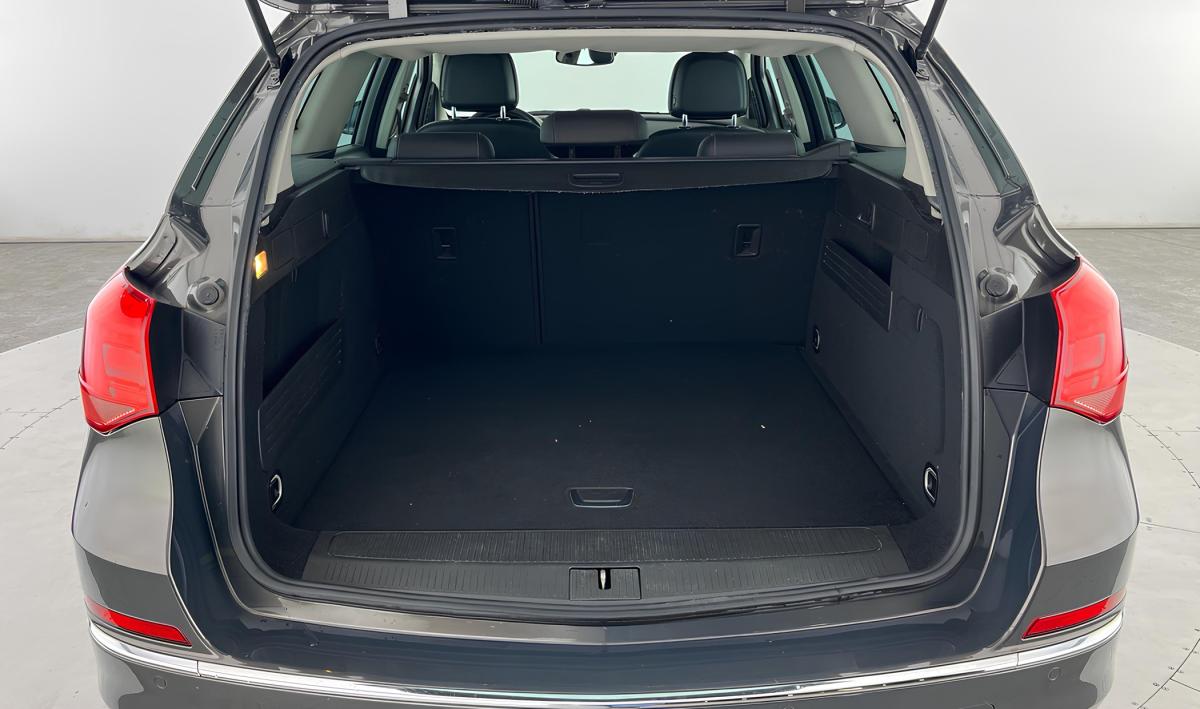 opel-astra-sport-tourer-2015-diesel-1598cc