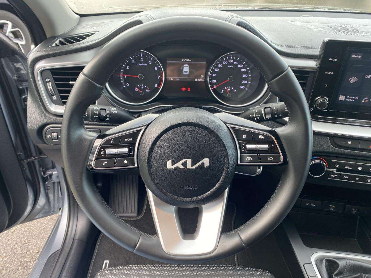 kia-ceed-2023-gasolina-998cc