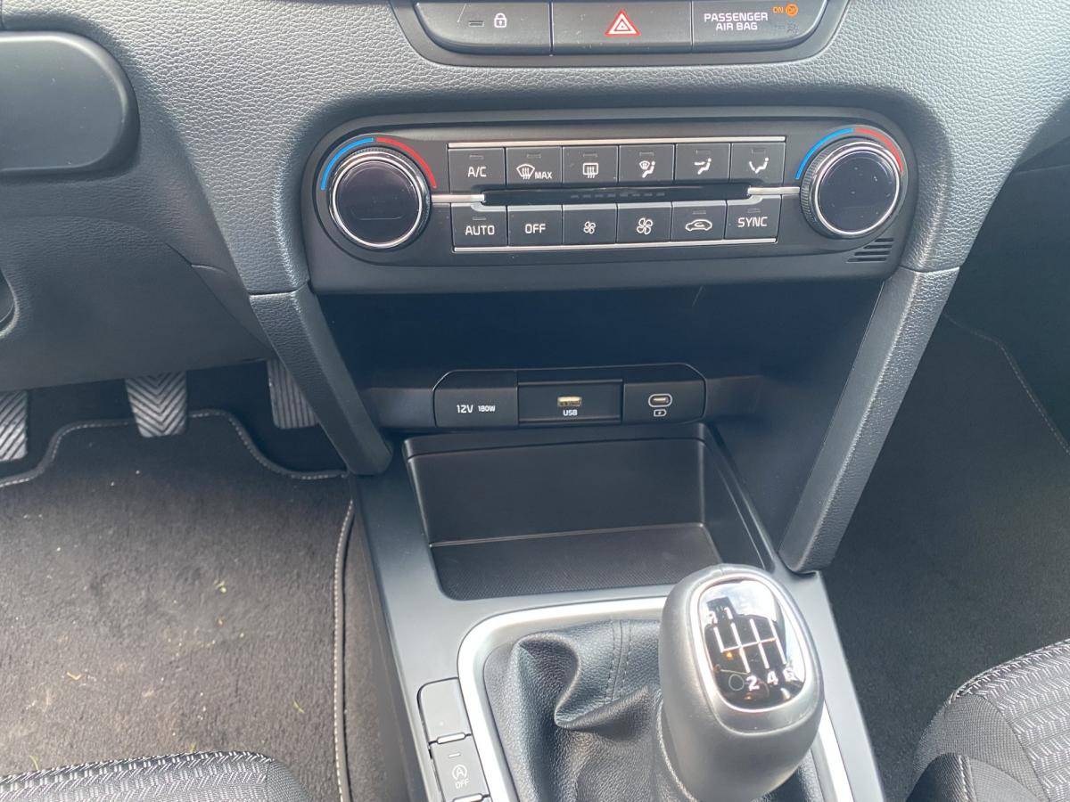 kia-ceed-2023-gasolina-998cc