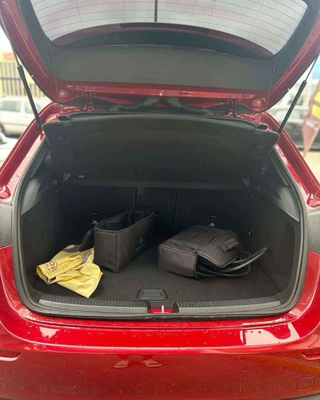 mercedes-benz-classe-a-a-250-e-2022-gasolina-1332cc