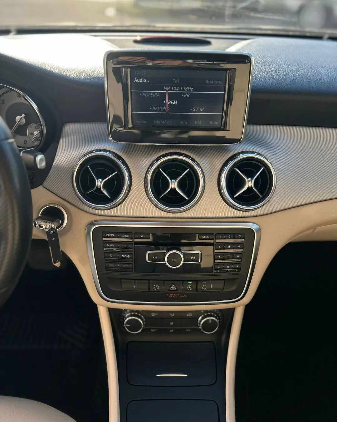 mercedes-benz-gla-180-d-2015-diesel-1461cc