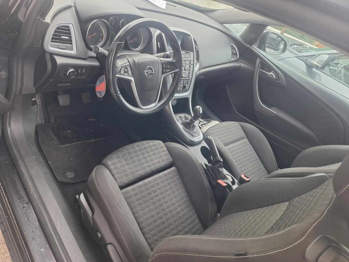 opel-astra-1-6-cdti-2015-diesel-1598cc