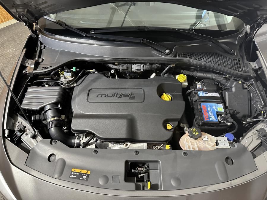 fiat-tipo-station-wagon-2017-diesel-1598cc
