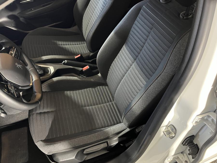 peugeot-208-2021-gasolina-1199cc