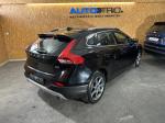volvo-v40-cross-country-2016-diesel-1969cc