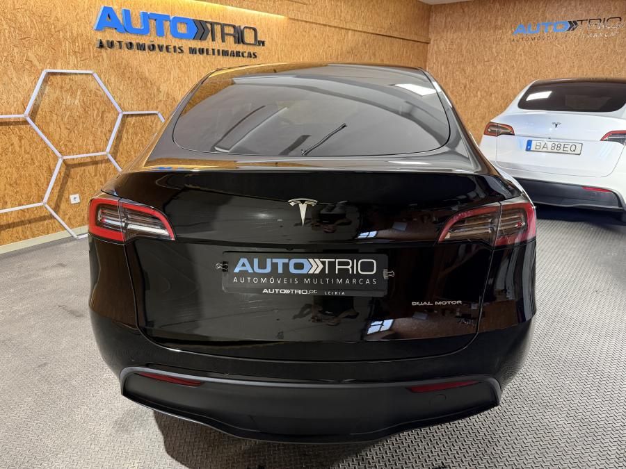 tesla-model-y-2022-eletrico-0cc