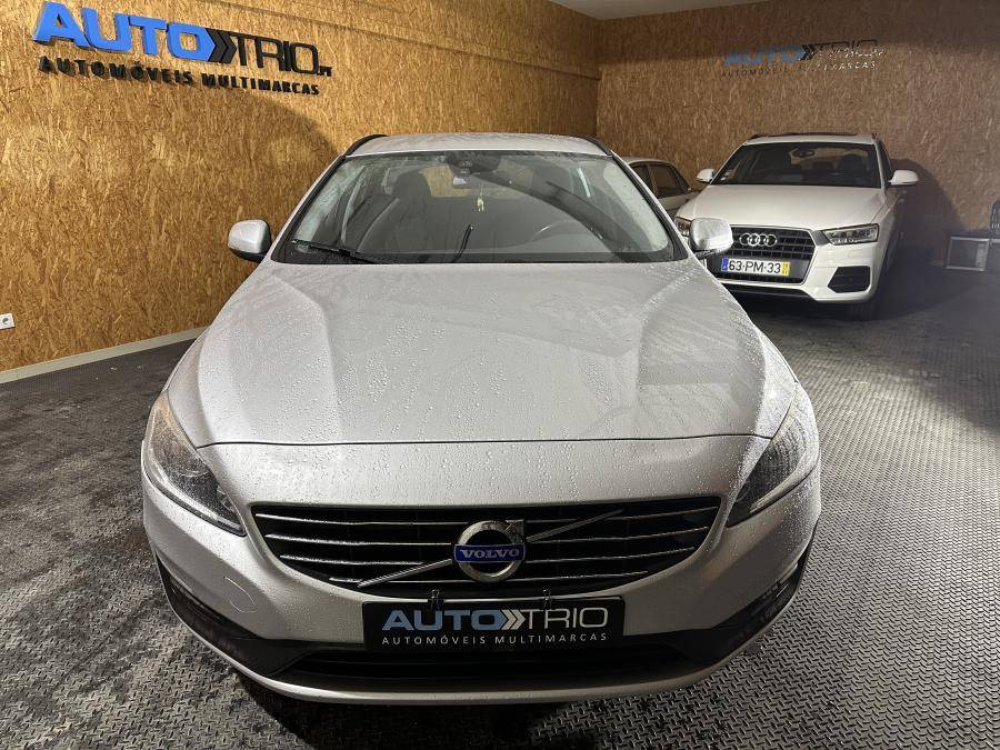 volvo-v60-2013-diesel-1560cc
