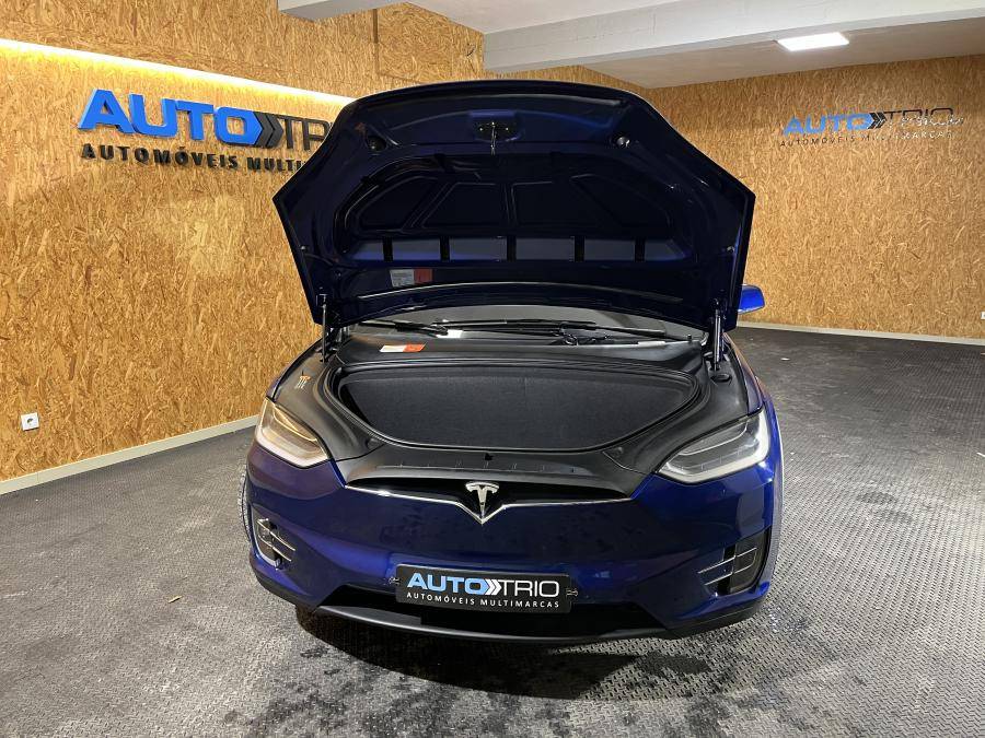 tesla-model-x-2018-eletrico-0cc