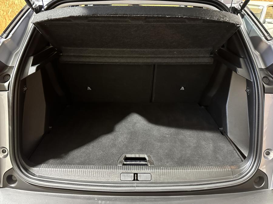 peugeot-2008-2021-gasolina-1199cc