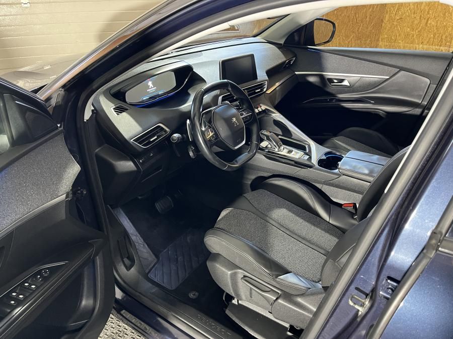 peugeot-5008-2018-diesel-1499cc